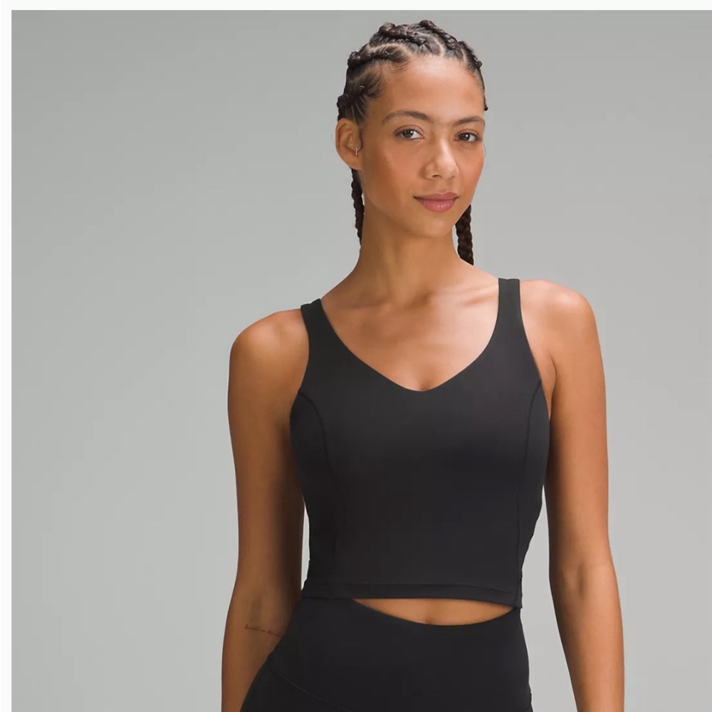 lululemon Align™ Tank Top
Light Support - black ribbed size 6